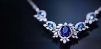 Malabar Gold & Diamonds Hits Record Rs 50,000 Crore Turnover, Eyes Global Expansion Malabar Gold & Diamonds achieved a record Rs 50,000 crore turnover. Learn the strategic plans for global expansion in the luxury market.