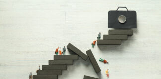 White-Collar Hiring Rises 4% Despite Flat IT Growth White-collar hiring grows 4% in January 2025, driven by FMCG, pharma, IT, and insurance sectors, per Naukri JobSpeak.