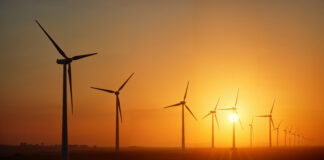 India Nears 500 GW Clean Energy Goal India’s non-fossil fuel capacity hits 49% of 476 GW total, but coal remains key to national energy output.
